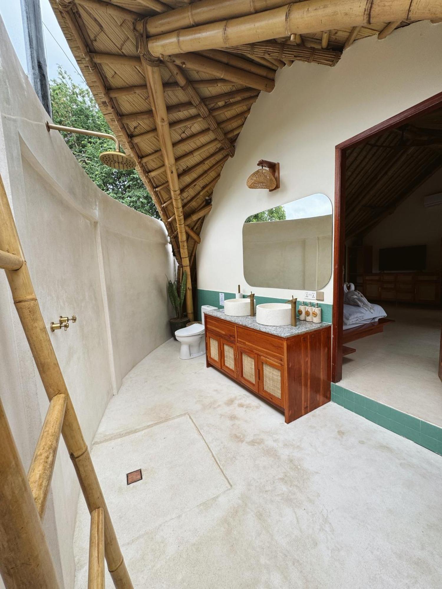 Tipsea Turtle Gili Air Hotel ภายนอก รูปภาพ